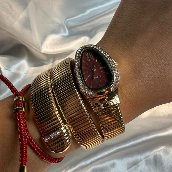 Serpenti Snake Wrap Elegant Gold Women\'s Watch with Burgundy Dial
